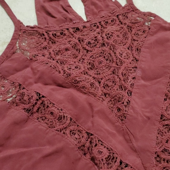 Tank top - Picture 2 of 3